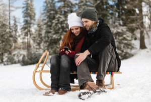 couple-sledding-fun