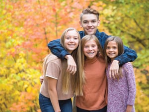 youth_accounts_siblings_fall